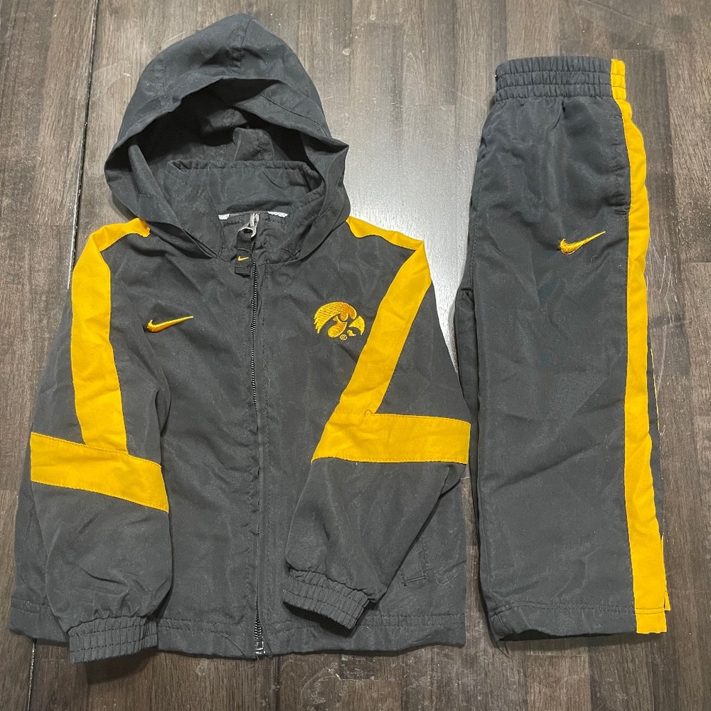 Nike Iowa Hawkeye 18mo tracksuit